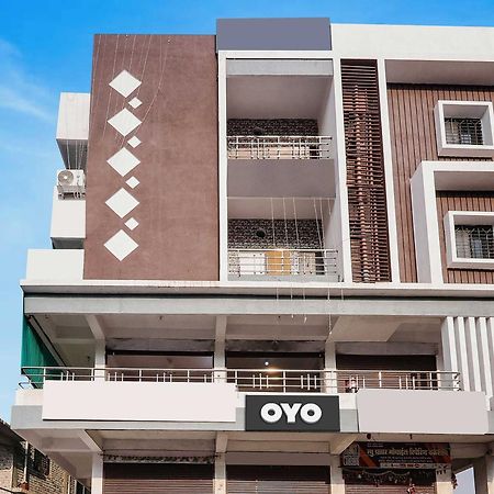 Oyo Hotel Blackgold Chandrapur Buitenkant foto