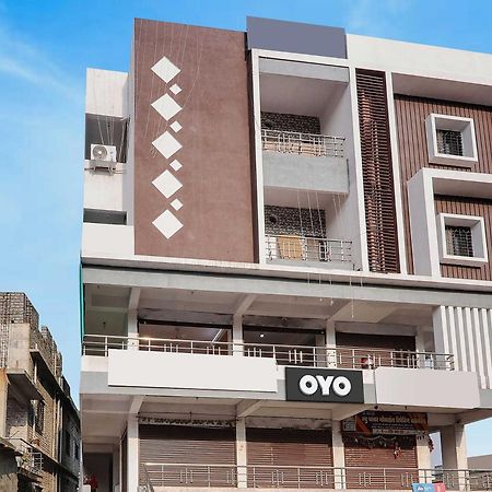 Oyo Hotel Blackgold Chandrapur Buitenkant foto