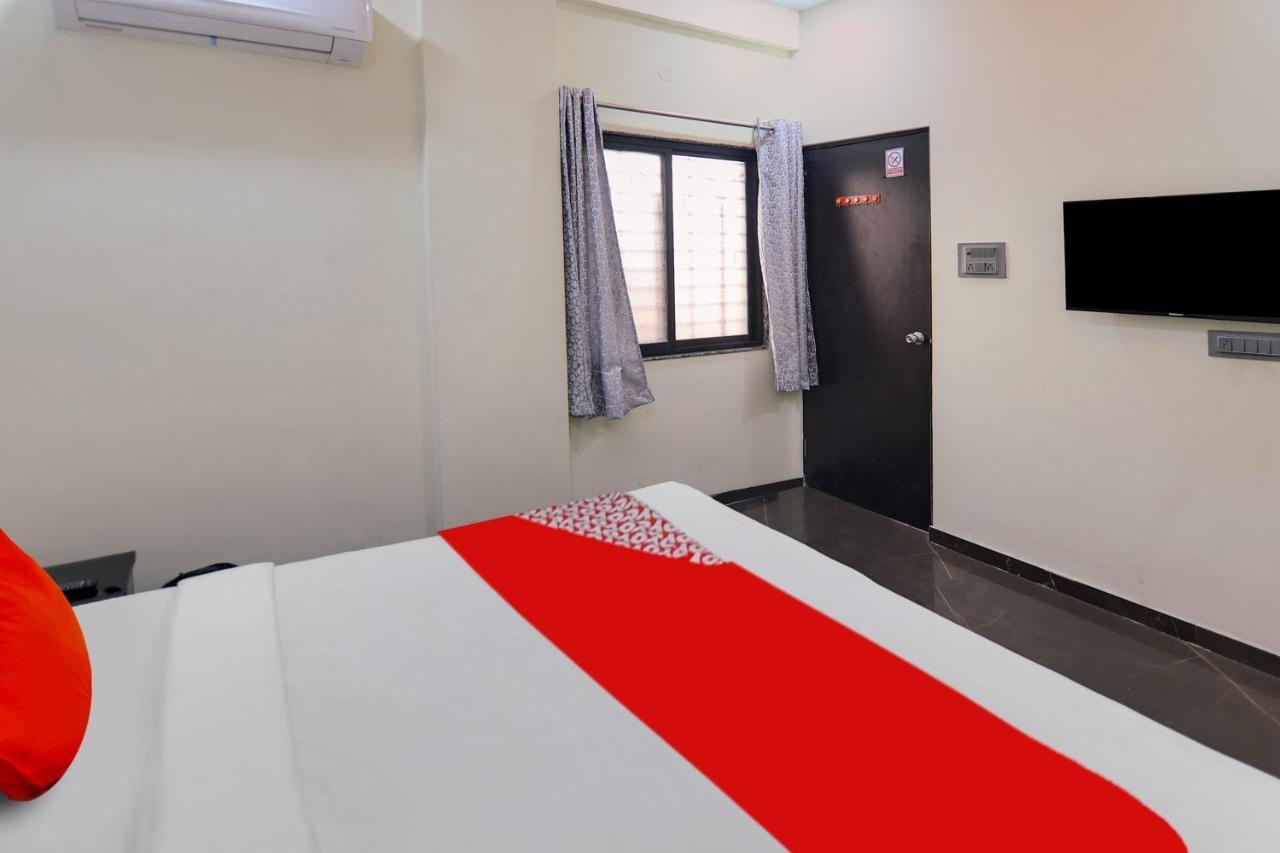 Oyo Hotel Blackgold Chandrapur Buitenkant foto