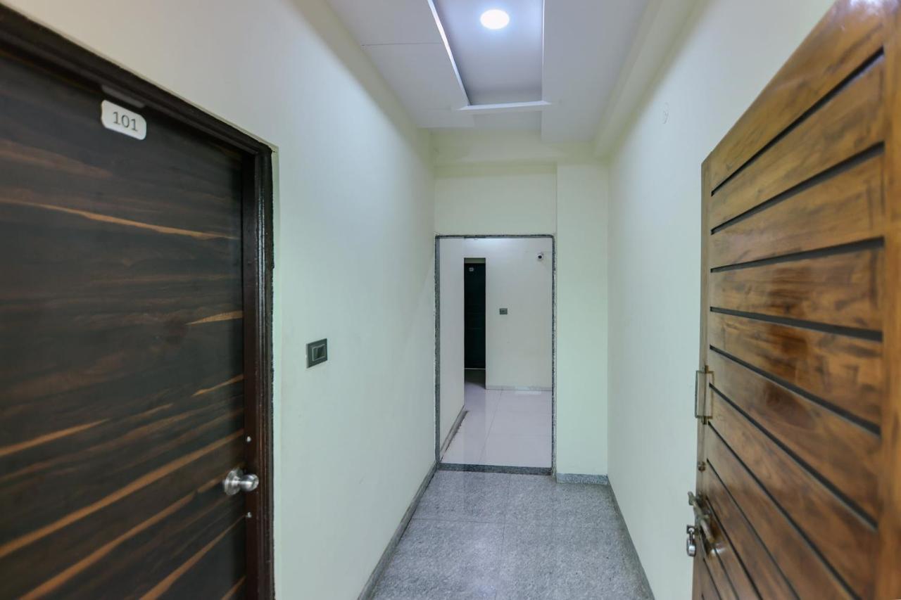 Oyo Hotel Blackgold Chandrapur Buitenkant foto