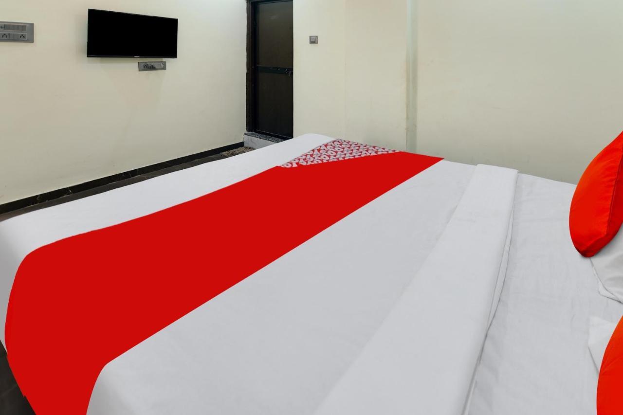 Oyo Hotel Blackgold Chandrapur Buitenkant foto