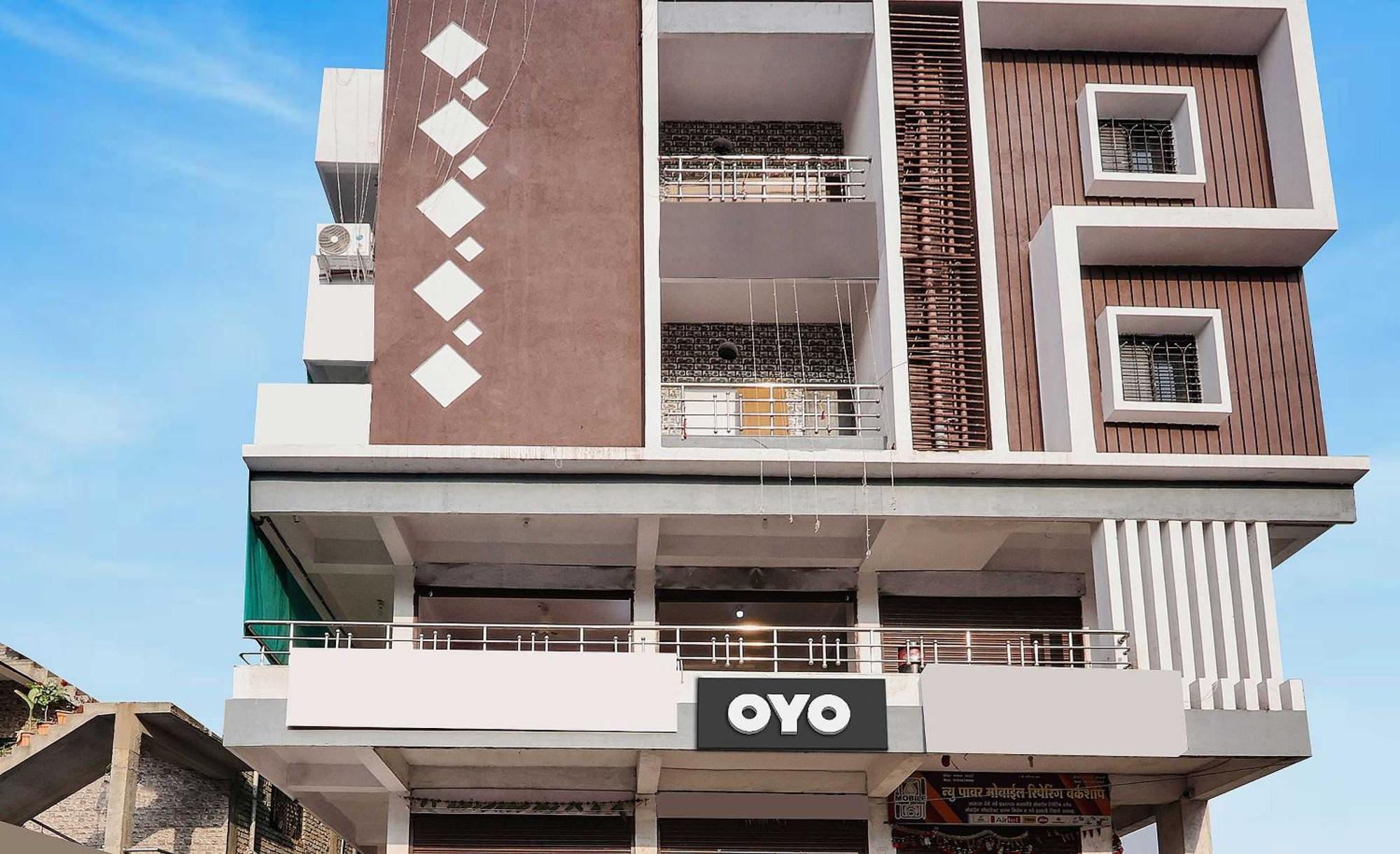 Oyo Hotel Blackgold Chandrapur Buitenkant foto